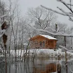 Acorn Glade Glamping 山林小屋 *