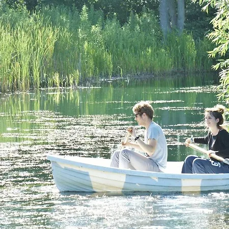 Acorn Glade Glamping