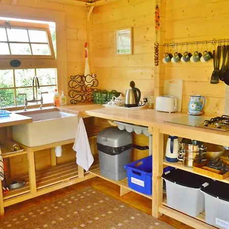 Acorn Glade Glamping Orman Evi