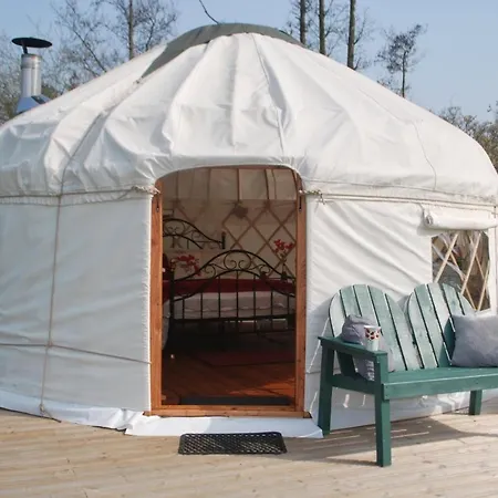 Acorn Glade Glamping * York