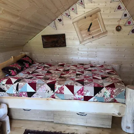 Acorn Glade Glamping
