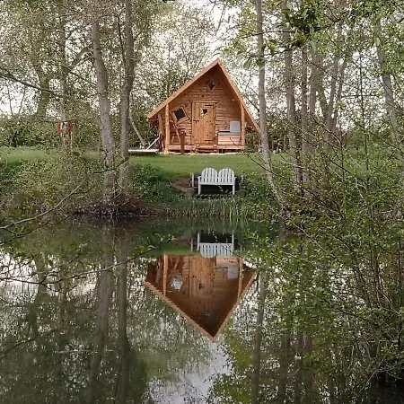Chata Acorn Glade Glamping *