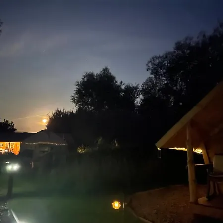 Acorn Glade Glamping York