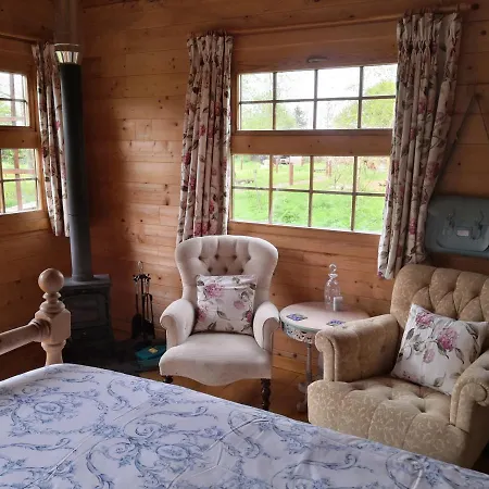 Acorn Glade Glamping
