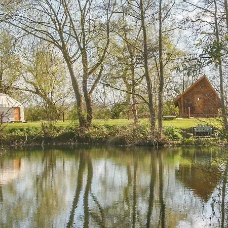 Acorn Glade Glamping