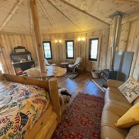 Lodge Acorn Glade Glamping