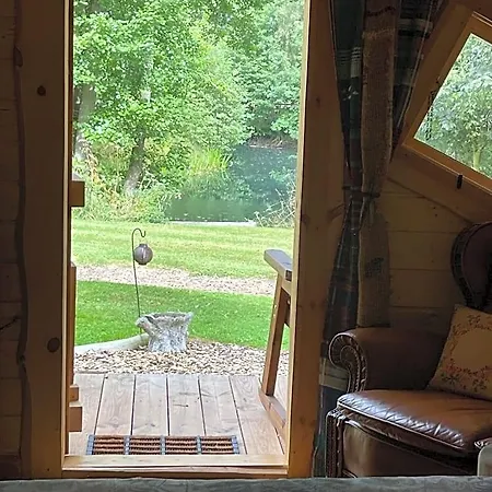 Acorn Glade Glamping Lodge