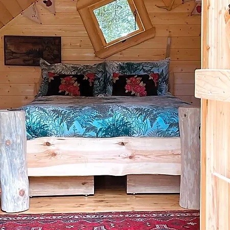 Acorn Glade Glamping York