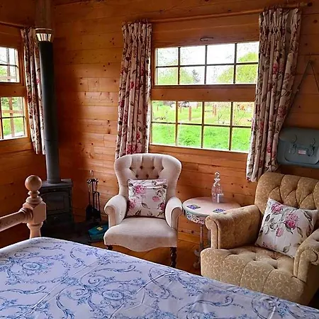 Lodge Acorn Glade Glamping York