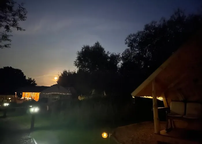 Acorn Glade Glamping York