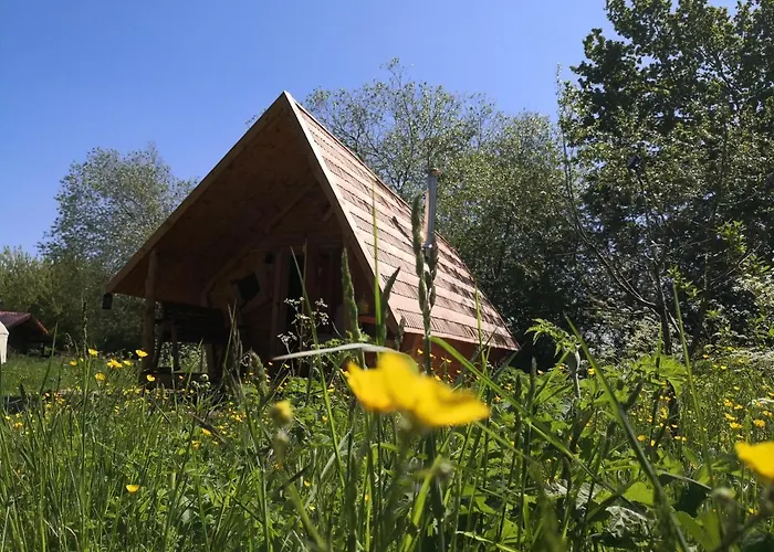 Acorn Glade Glamping Lodge