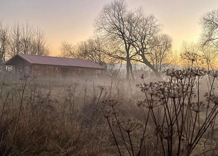 Lodge Acorn Glade Glamping *