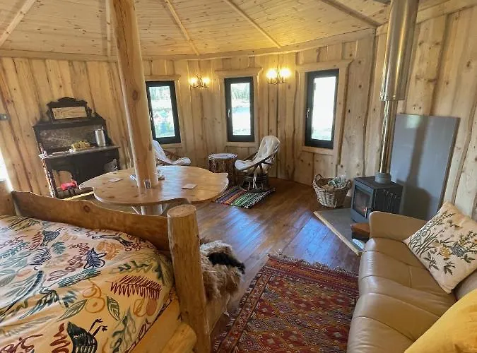 Lodge Acorn Glade Glamping