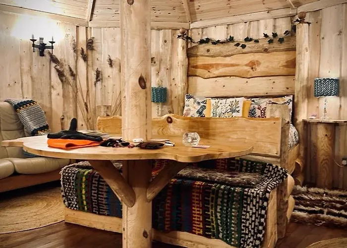 Acorn Glade Glamping