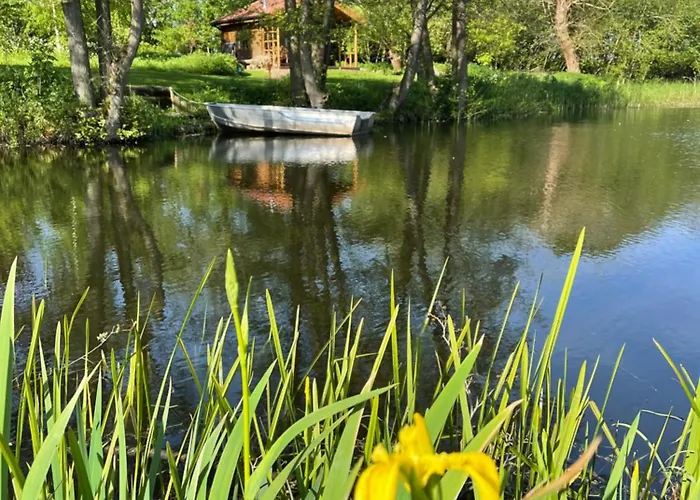Lodge Acorn Glade Glamping York