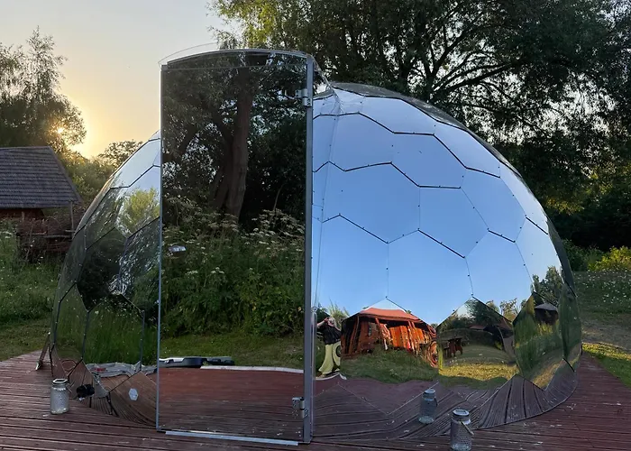 Lodge Acorn Glade Glamping *