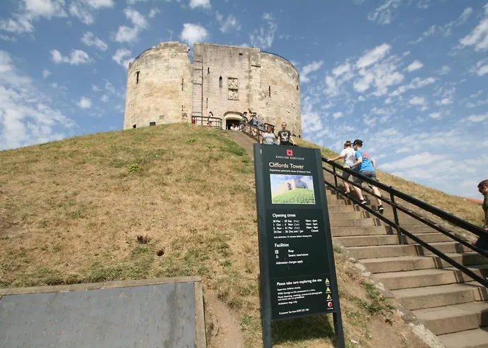 Lodge Acorn Glade Glamping *