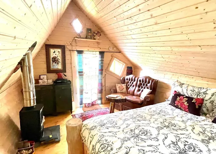 Lodge Acorn Glade Glamping