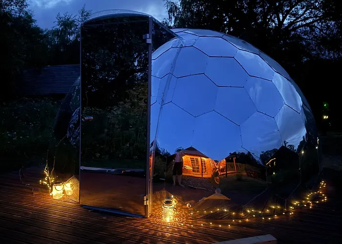 Acorn Glade Glamping *